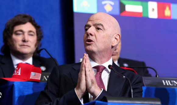 МОК розслідує дії президента ФІФА Інфантіно після відвідування "Ради миру" Трампа